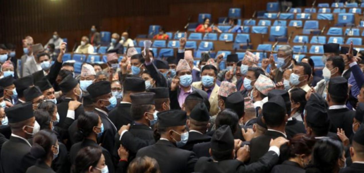 संसद्मा अवरोध कायमै